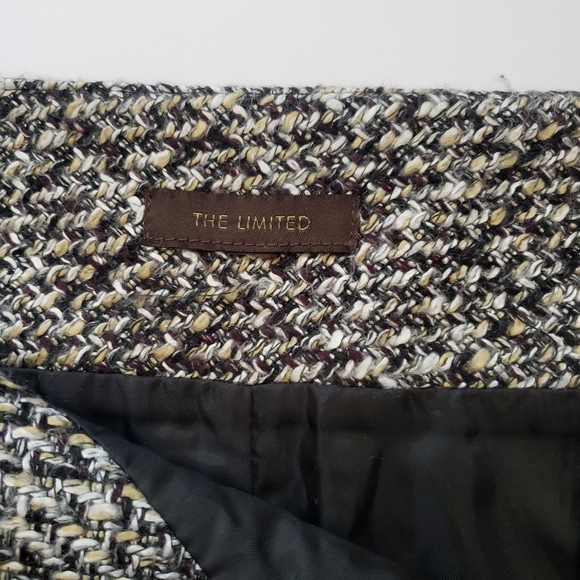 Stylish Tweed Boucle' Mini Skirt By The Limited - Picture 5 of 7